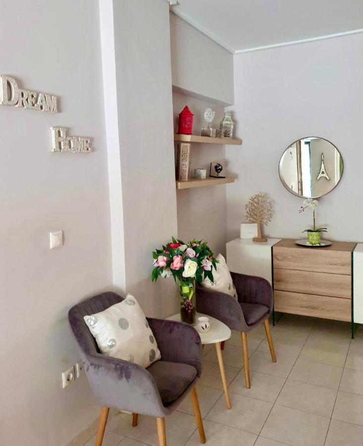 Modern 2Br City Flat 10Min From The Beach Ateny Zewnętrze zdjęcie