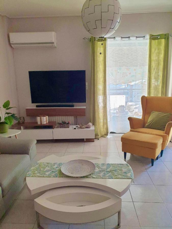 Modern 2Br City Flat 10Min From The Beach Ateny Zewnętrze zdjęcie